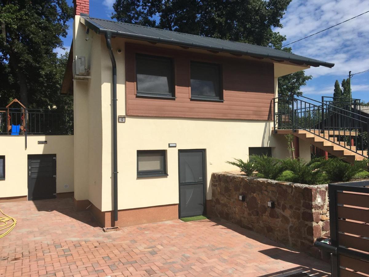 Balaton Wellness Tom Cat Nyaralo 1 Wellness Es 1 Gyermekbarat Apartmannal Kovagoors Esterno foto