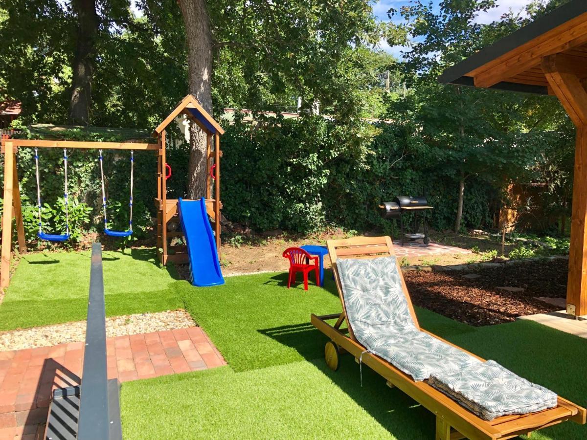 Balaton Wellness Tom Cat Nyaralo 1 Wellness Es 1 Gyermekbarat Apartmannal Kovagoors Esterno foto